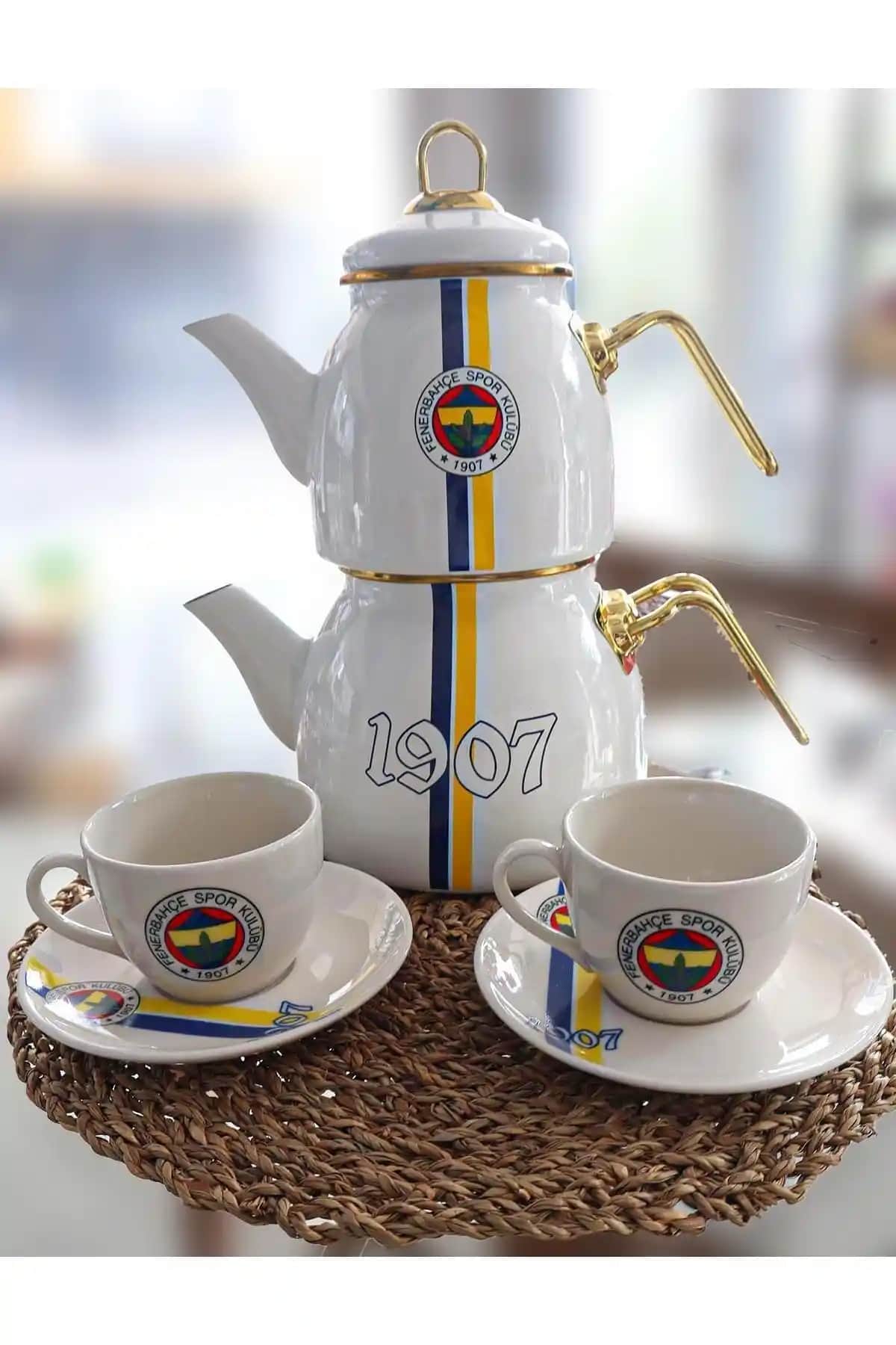 Fenerbahçeli Kahve Fincanları: Taraftarlık ve Dekorasyonun Şık Buluşması