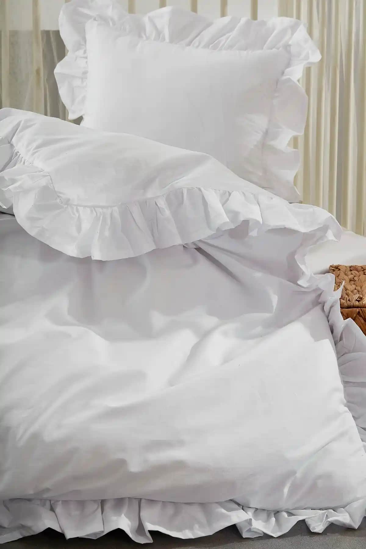 Fırfırlı Nevresimler ile Yatak Odalarınıza Şıklık ve Konfor Katın