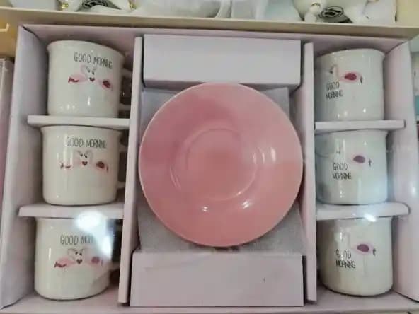 Flamingolu Kahvaltı Takımı ile Mutfakta Şıklık ve İşlevsellik Sağlayan Dekorasyon Seçenekleri