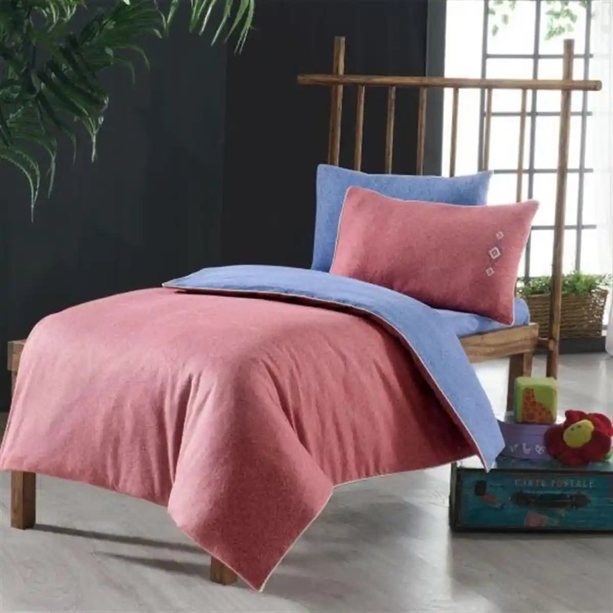 Flanel Kumaş ve Nevresim Seçenekleriyle Ev Dekorasyonunda Sıcaklık ve Konfor