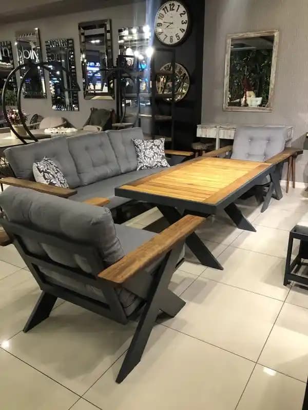Füme Oturma Grubu Seçenekleri ve Modern Dekorasyon İpuçları
