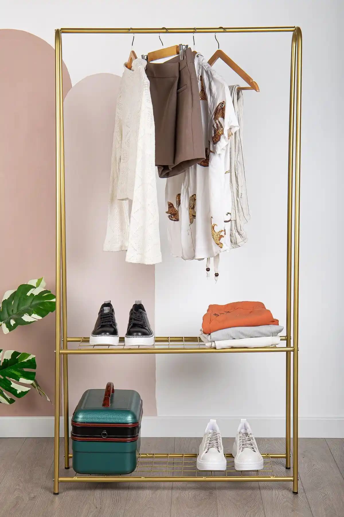 Gold Askılık ile Dekorasyonunuza Şıklık Katmanın Modern Yolları