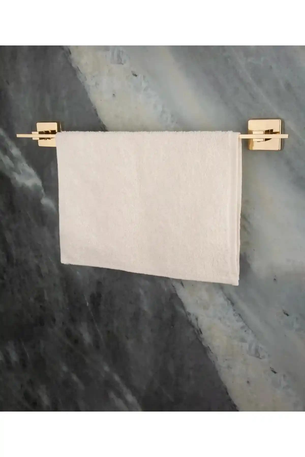 Gold Havluluk Dekorasyonunda Zarafet ve Fonksiyonelliğin Birleşimi