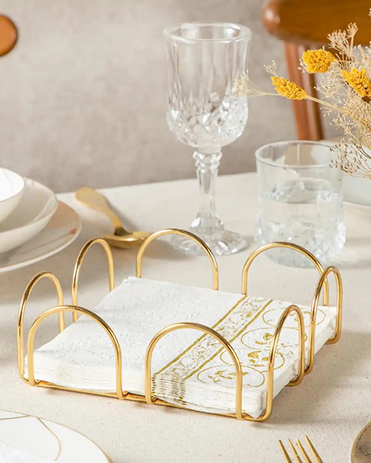 Gold Peçetelikler ile Sofralarınıza Zarif ve Modern Dokunuşlar Yapın