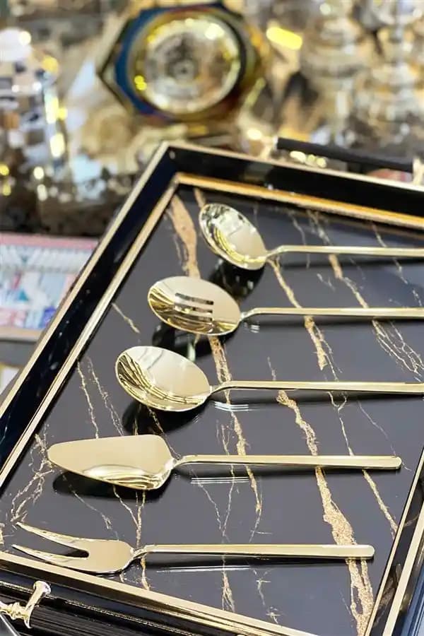 Gold Servis Setleri ile Evinize Zarafet ve Şıklık Katın Modern Dekorasyon İçin Uygun