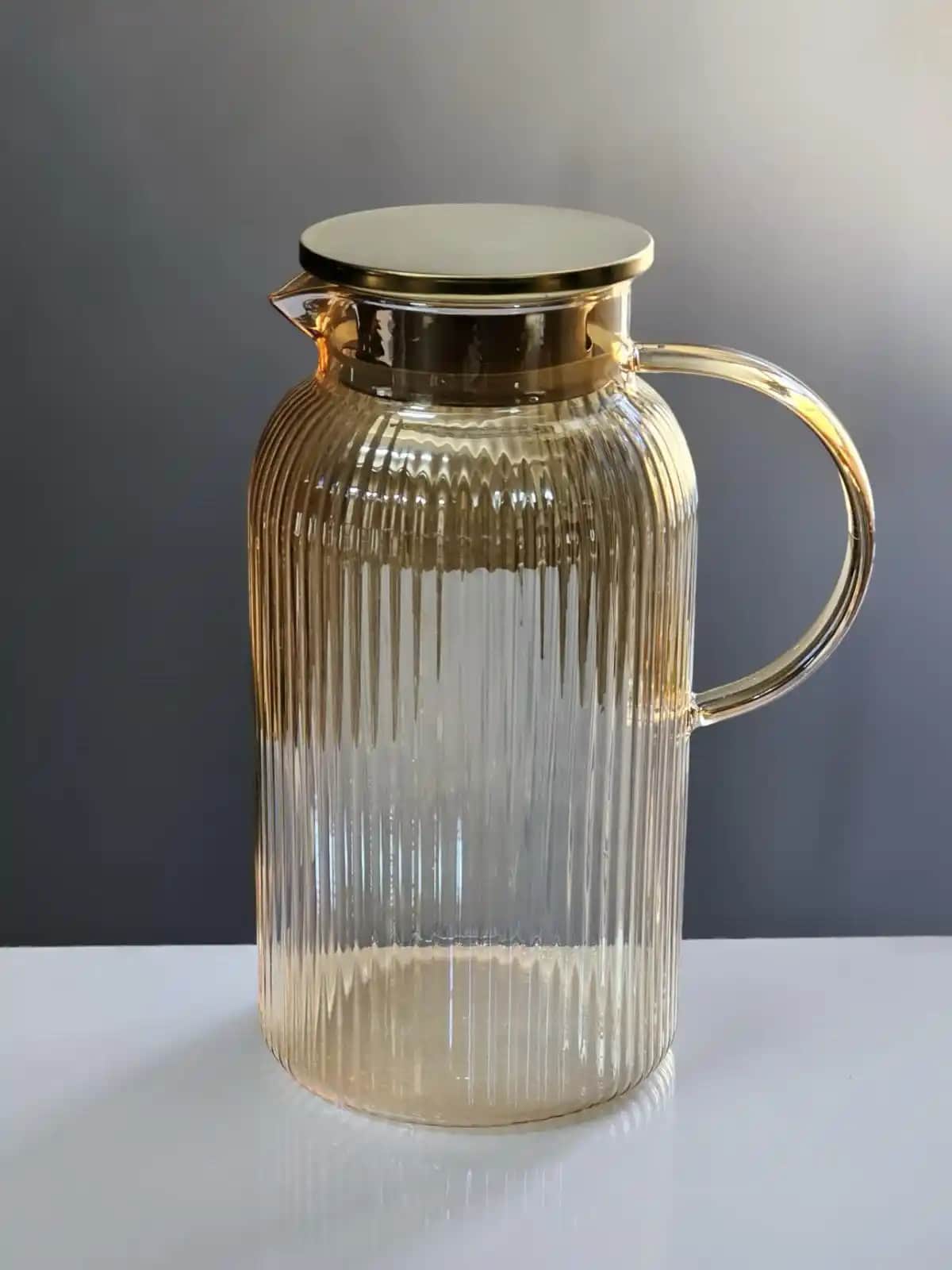 Gold Sürahi ile Dekorasyonda Zarafeti Yükselten Şık ve Çok Yönlü Seçenekler