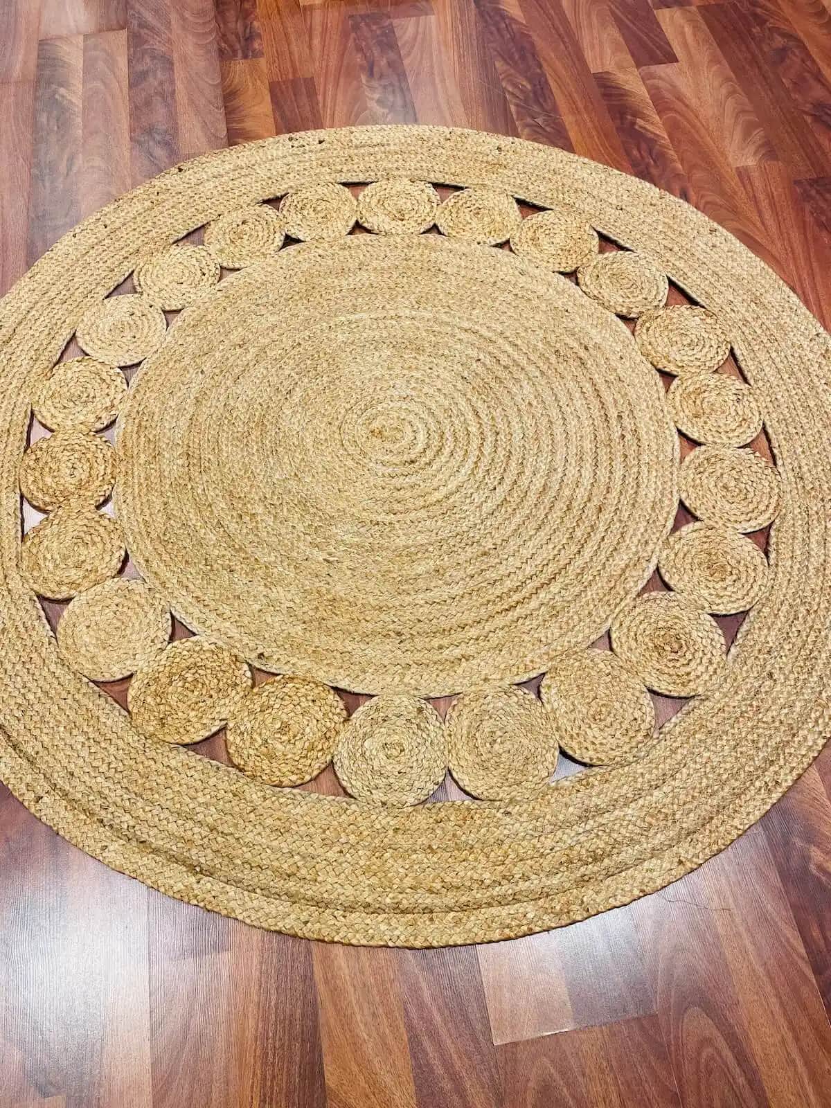 Hasır Halı ile Mekânlarınızı Doğal ve Şık Bir Atmosfere Dönüştürün