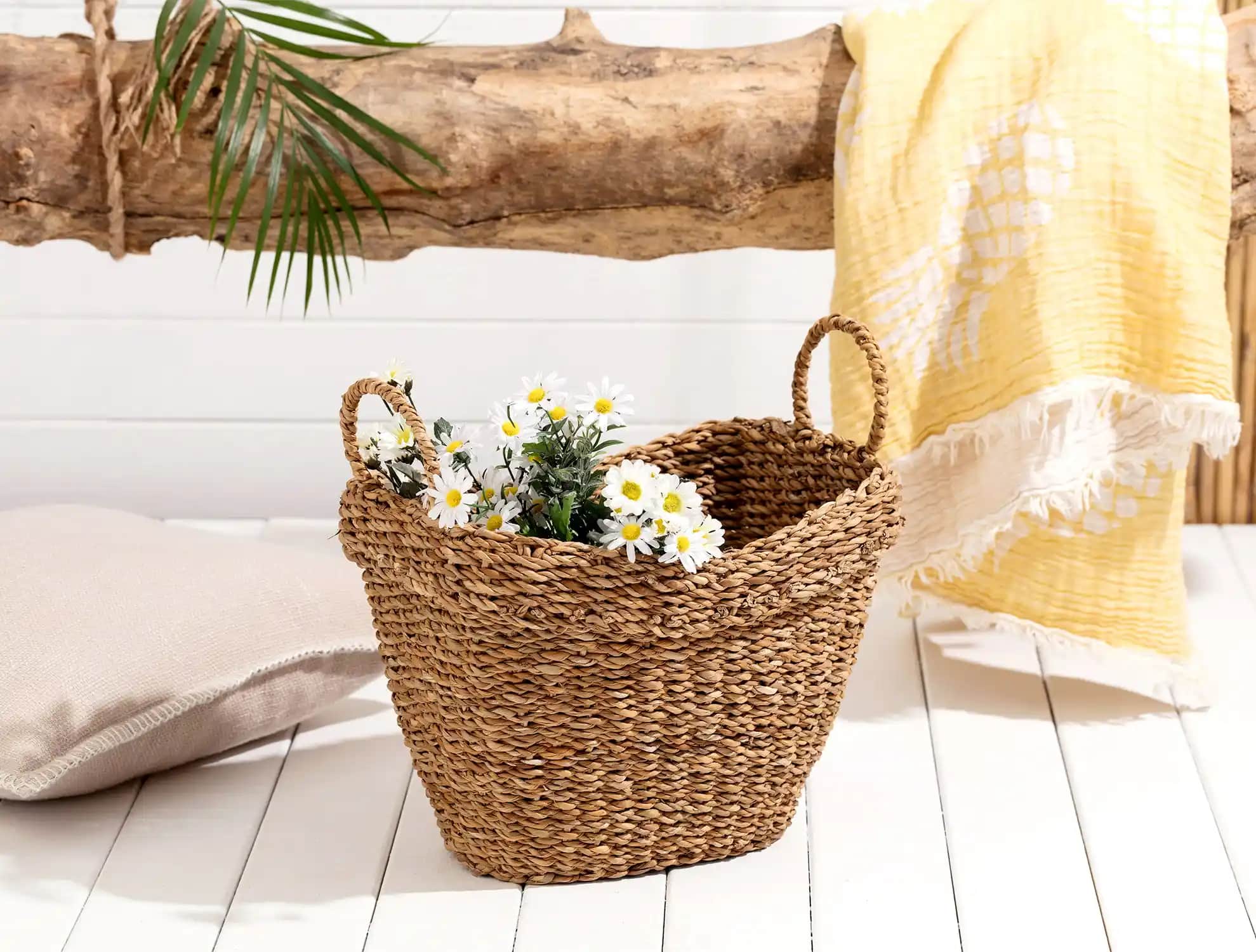 Hasır Küçük Sepetlerle Dekorasyonda Şıklık ve Fonksiyonellik Sağlama Rehberi