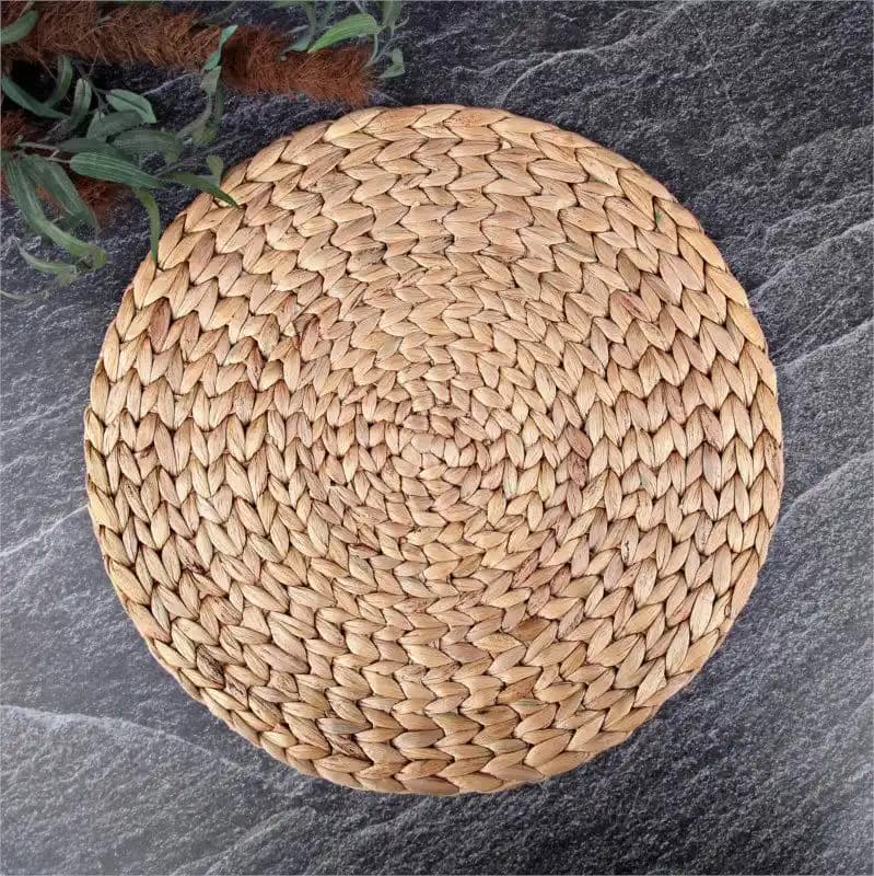 Hasır Servislerle Sofralarınıza Doğal ve Şık Dokunuşlar Yapın