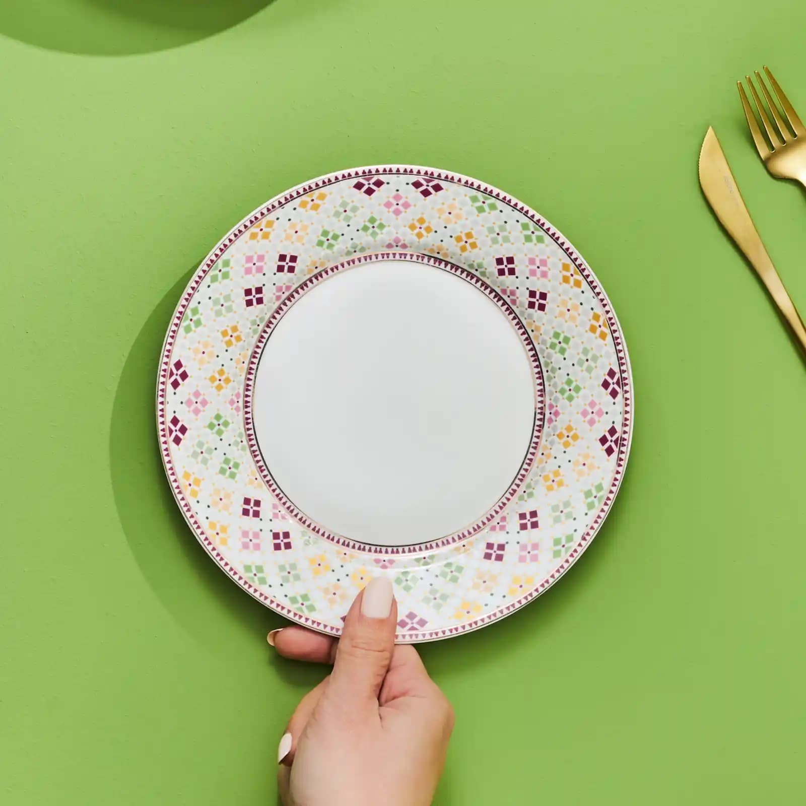 Hayvan Figürlü Pasta Tabağı ile Sofralarınıza Şıklık ve Eğlence Katın