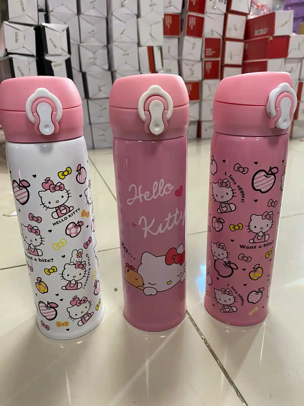 Hello Kitty Termoslarıyla Dekorasyonda Sevimli ve Fonksiyonel Dokunuşlar