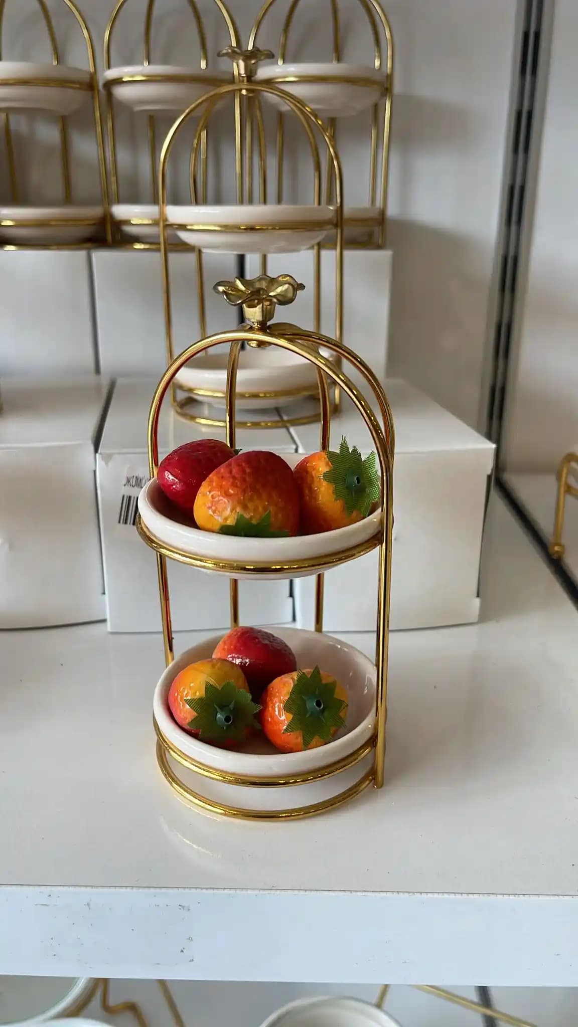 İki Katlı Lokumluklar: Estetik ve Pratik Sunum Çözümleri ve Dekorasyon İpuçları