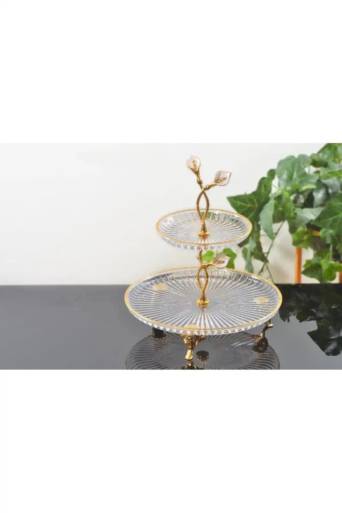 İki Katlı Servis Tabağıyla Dekorasyon ve Mobilyada Güncel Trendler ve Kullanım İpuçları