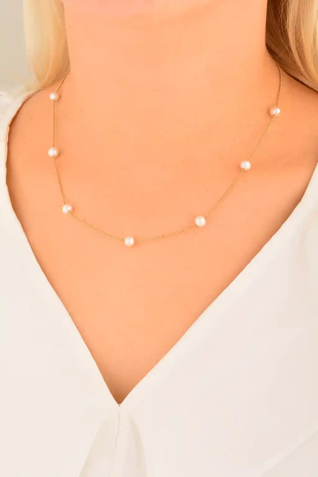 İnci Kolye ve Dekorasyonda Zarafetin Sembolü: Moda ve Mekânlar İçin Stil Rehberi