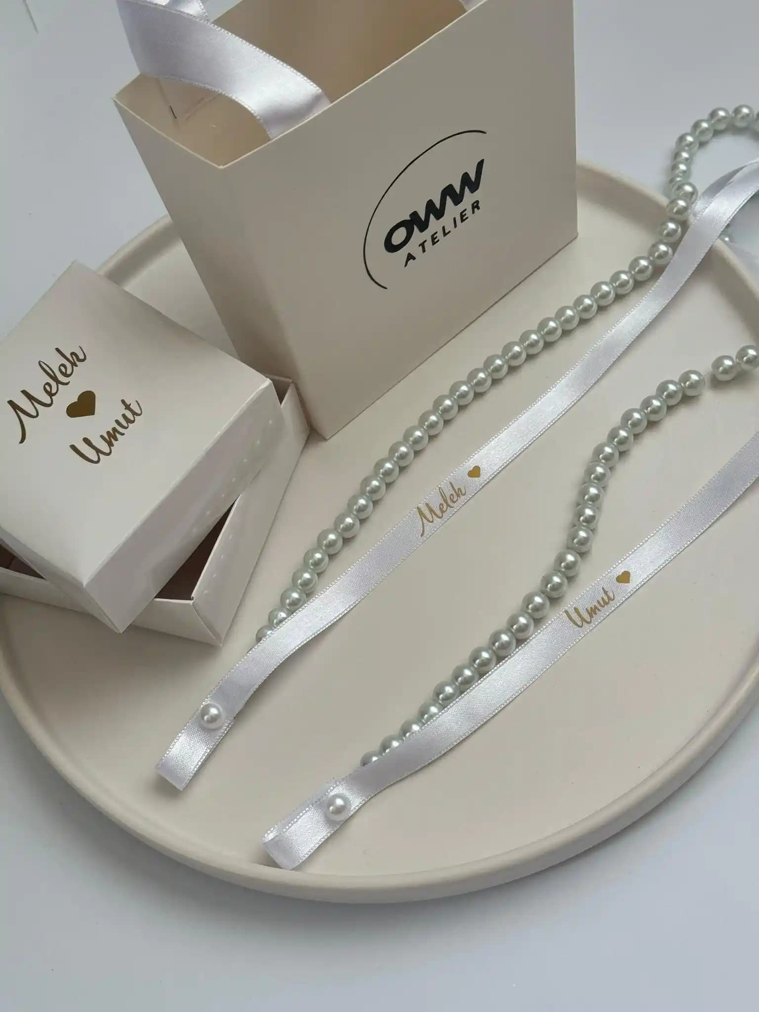 İncili Yüzük Kurdelesi ile Dekorasyonda Zarif ve Anlamlı Dokunuşlar