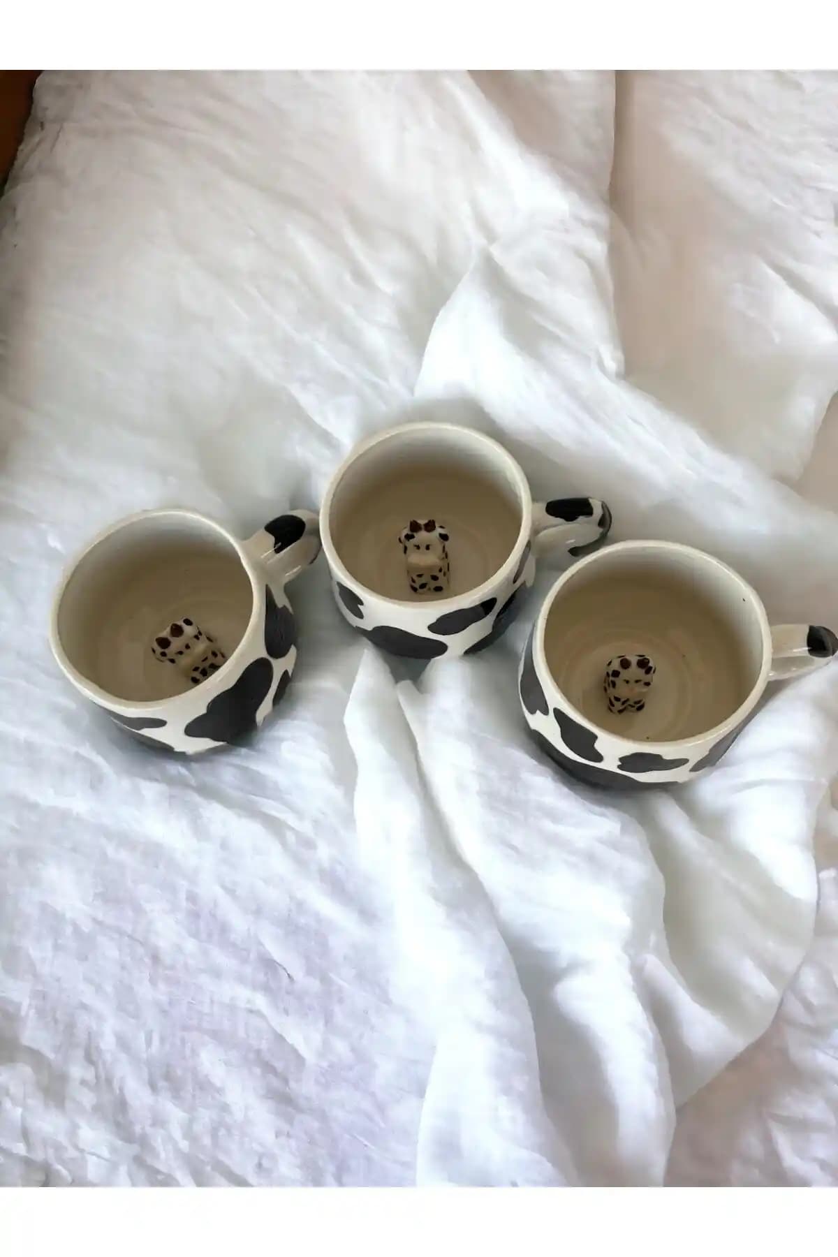 İnek Desenli Bardaklar ile Dekorasyonda Eğlenceli ve Şık Dokunuşlar Yapın