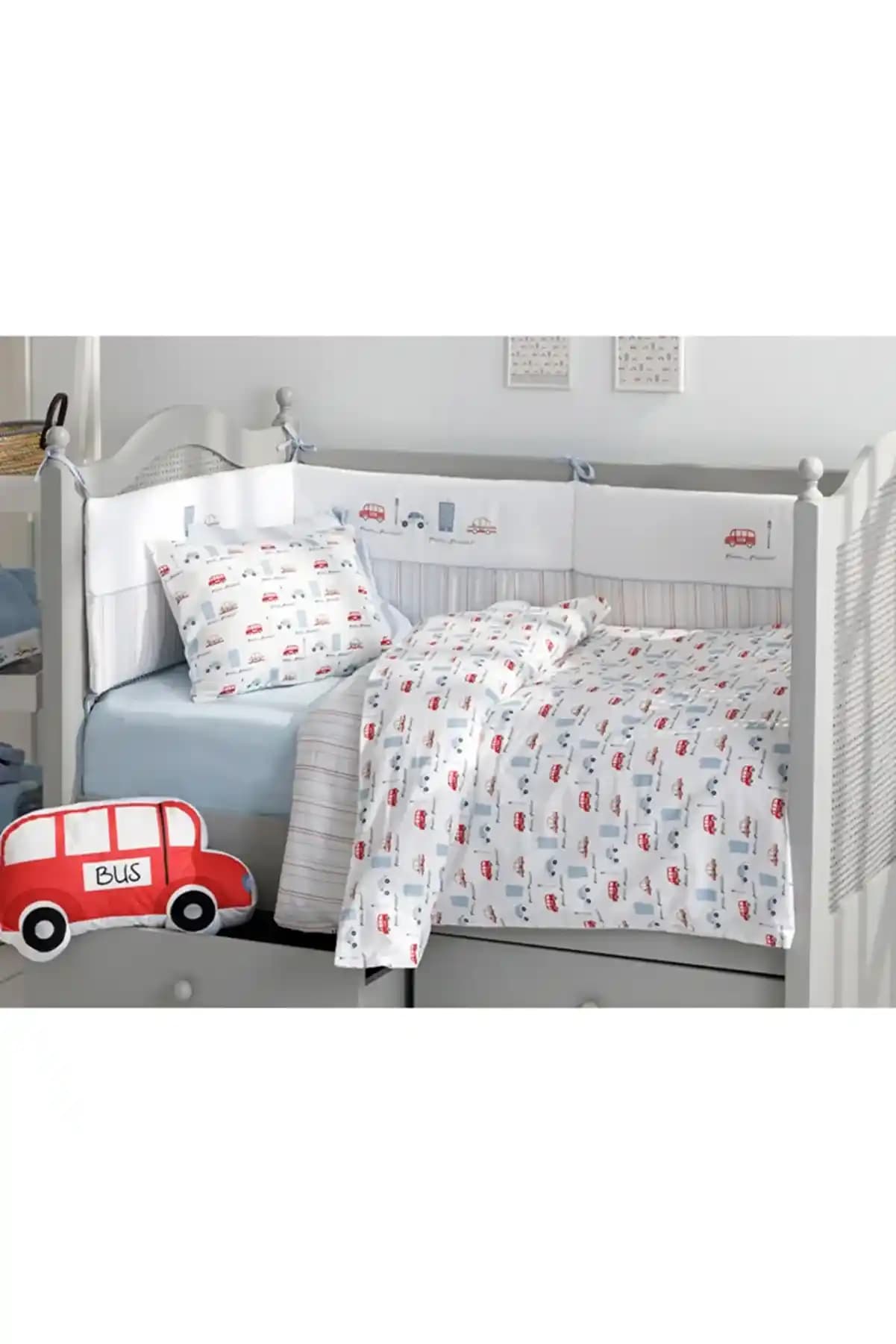 İngiliz Tarzı Ev Dekorasyonu ve Mobilya Trendleri: Modern ve Şık Yaşam Alanları Yaratma