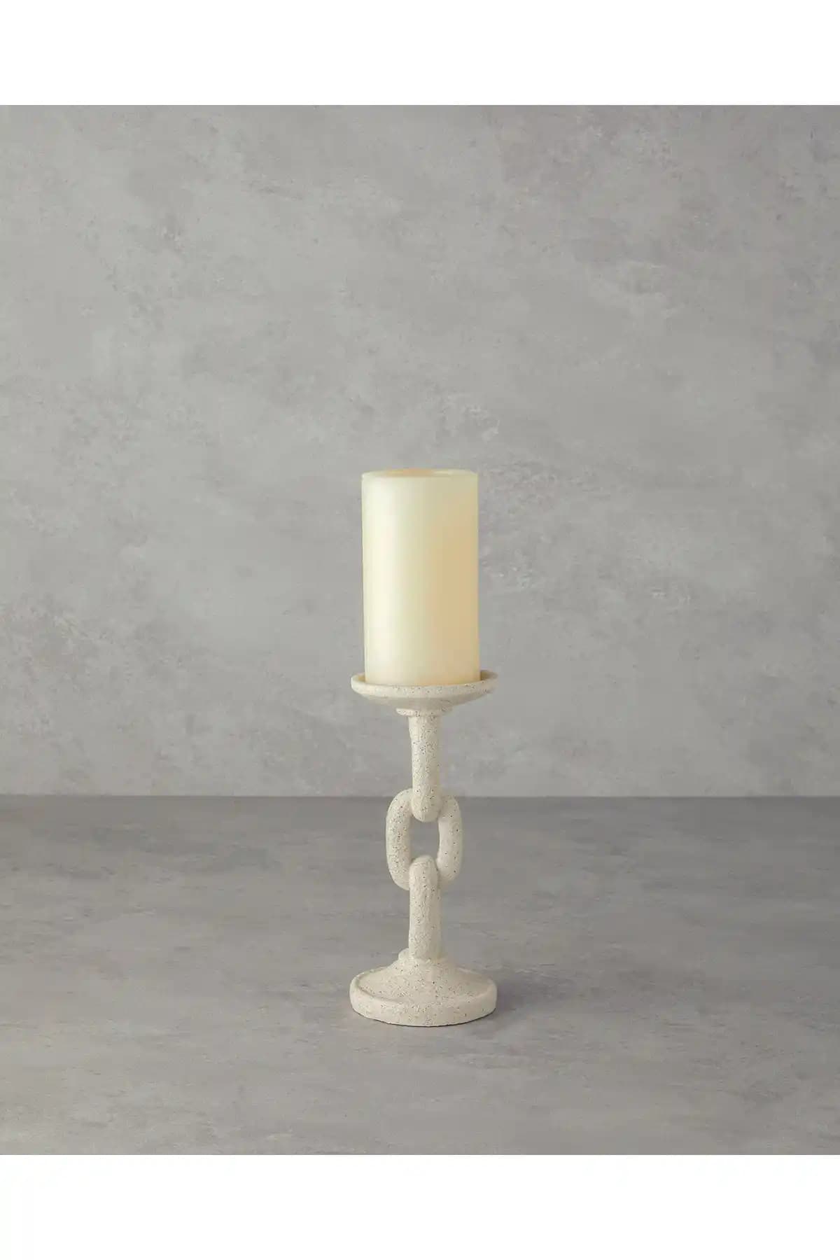 İngiliz Tarzı Ev Mumluklarıyla Dekorasyonda Zarafet ve Sıcaklık Yaratın