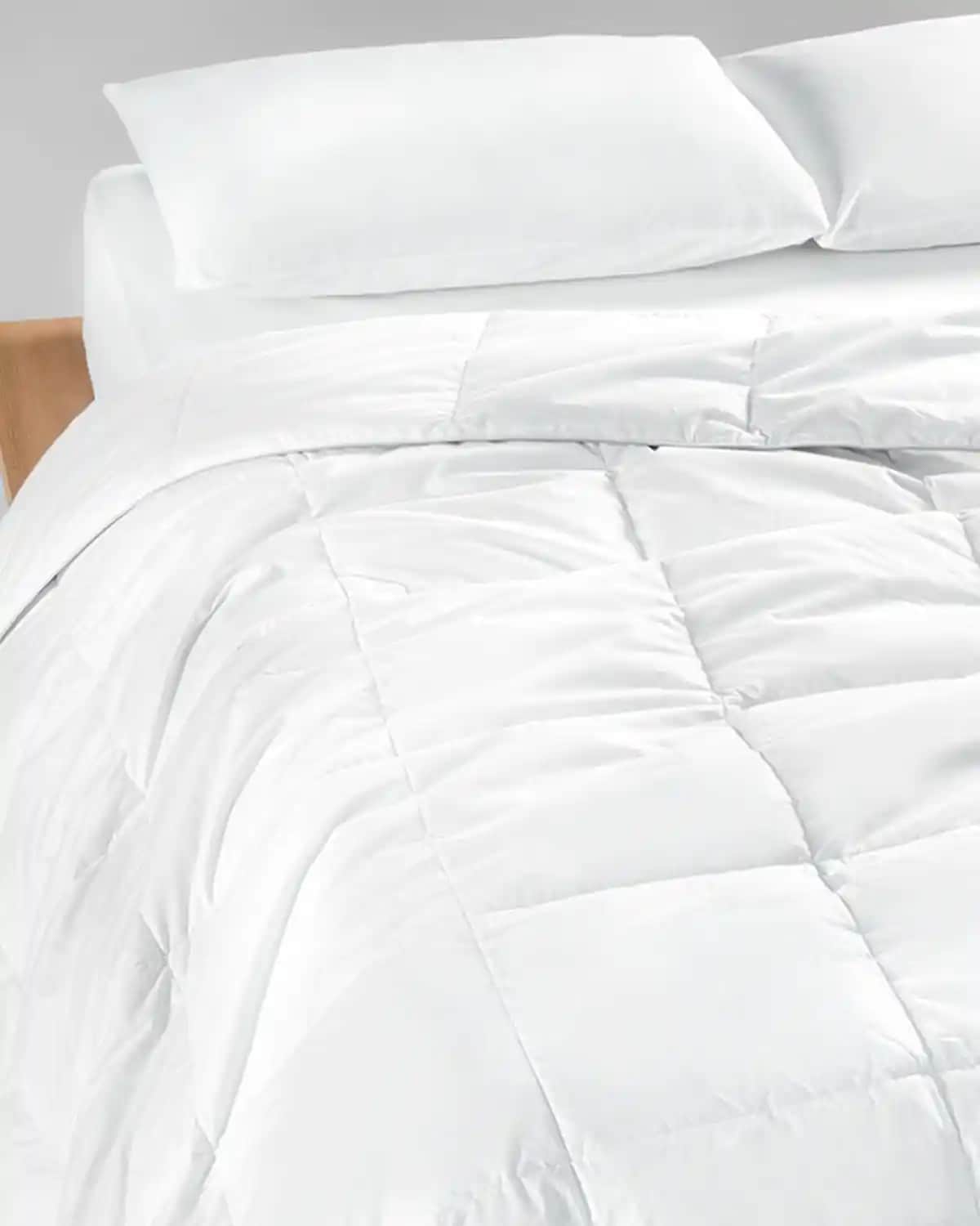 İngiliz Tarzı Evlerde Kaz Tüyü Yorgan: Konfor ve Estetiğin Mükemmel Uyumunu Yakalayın