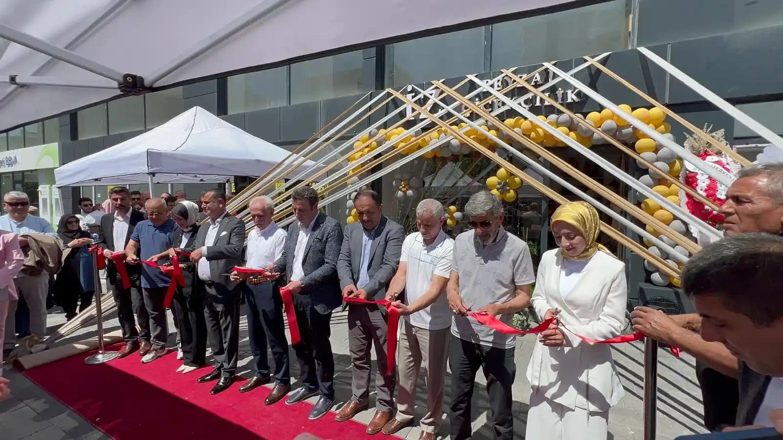 İz Çiçekçilik ile Dekorasyonda Doğal ve Estetik Çözümler 2023