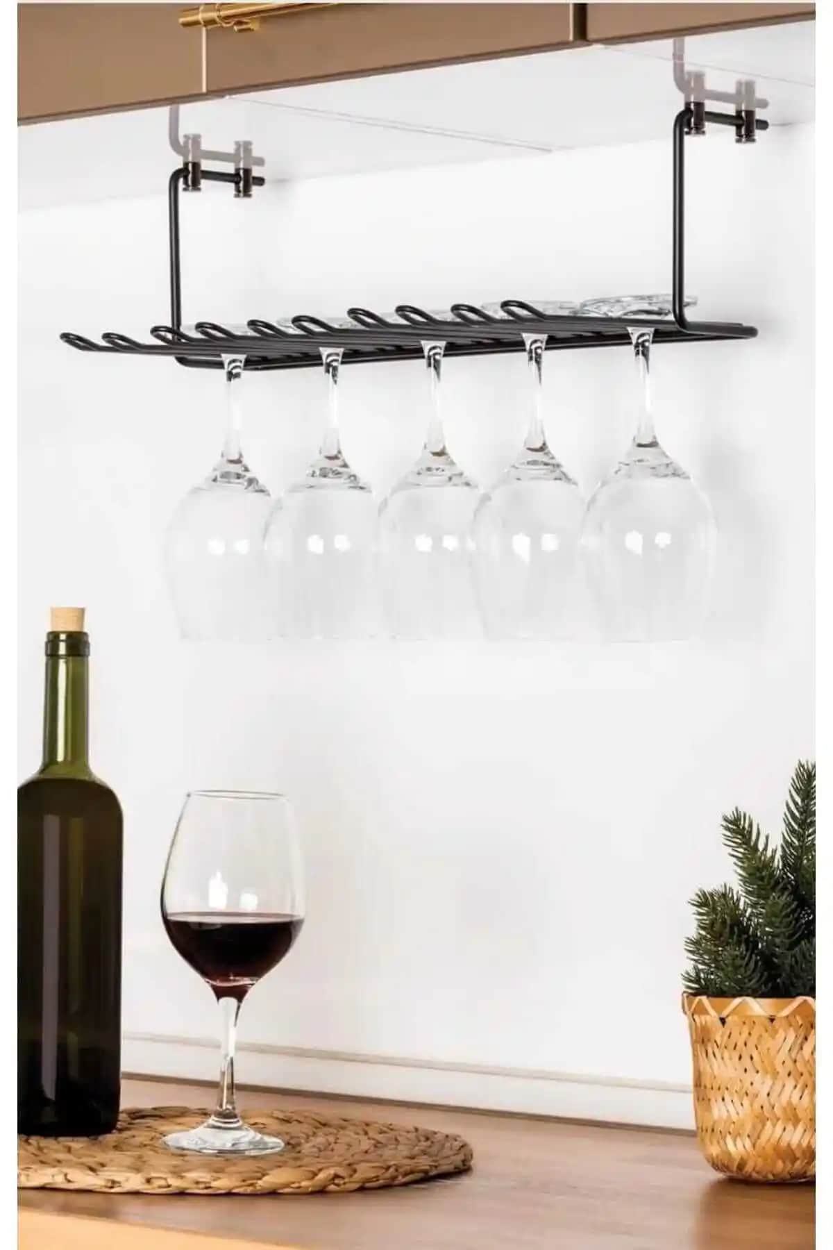 Kadeh Askısı Dekorasyonda Zarif ve Pratik Çözümler Sunan Modern Tasarımlar