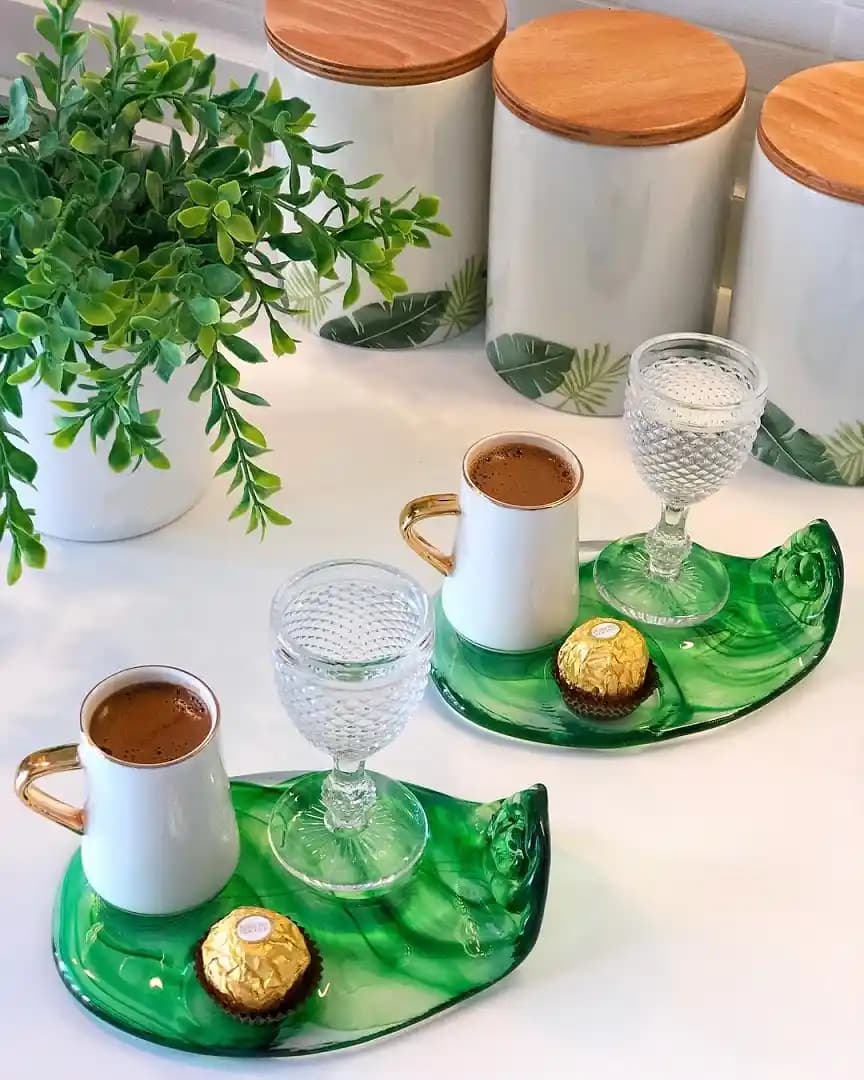 Kahve Sunum Tabağı Seçimi ve Dekorasyonda Kullanım İpuçları