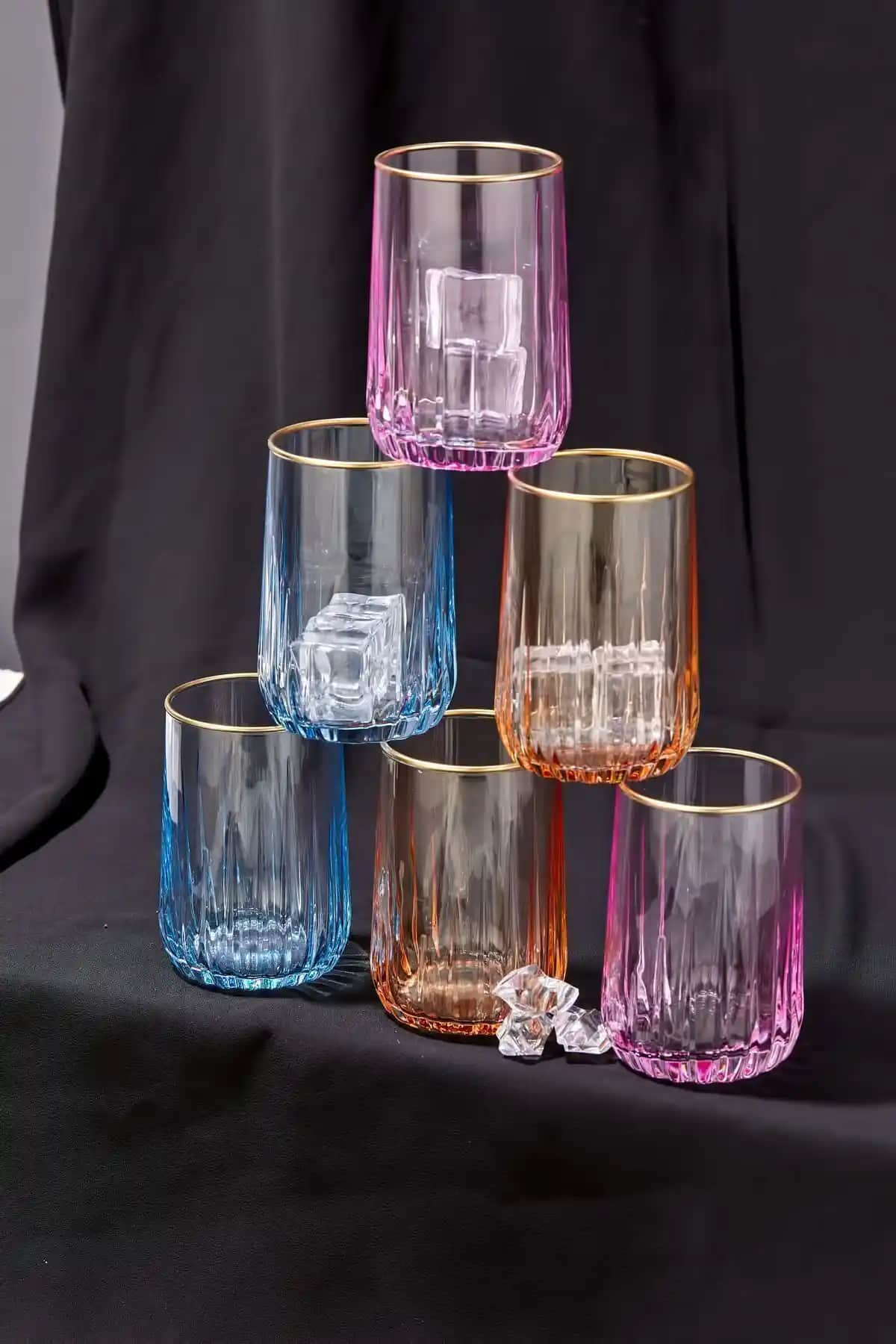 Kahve Yanı Sunum Bardağı Seçimi ve Dekorasyon İpuçları