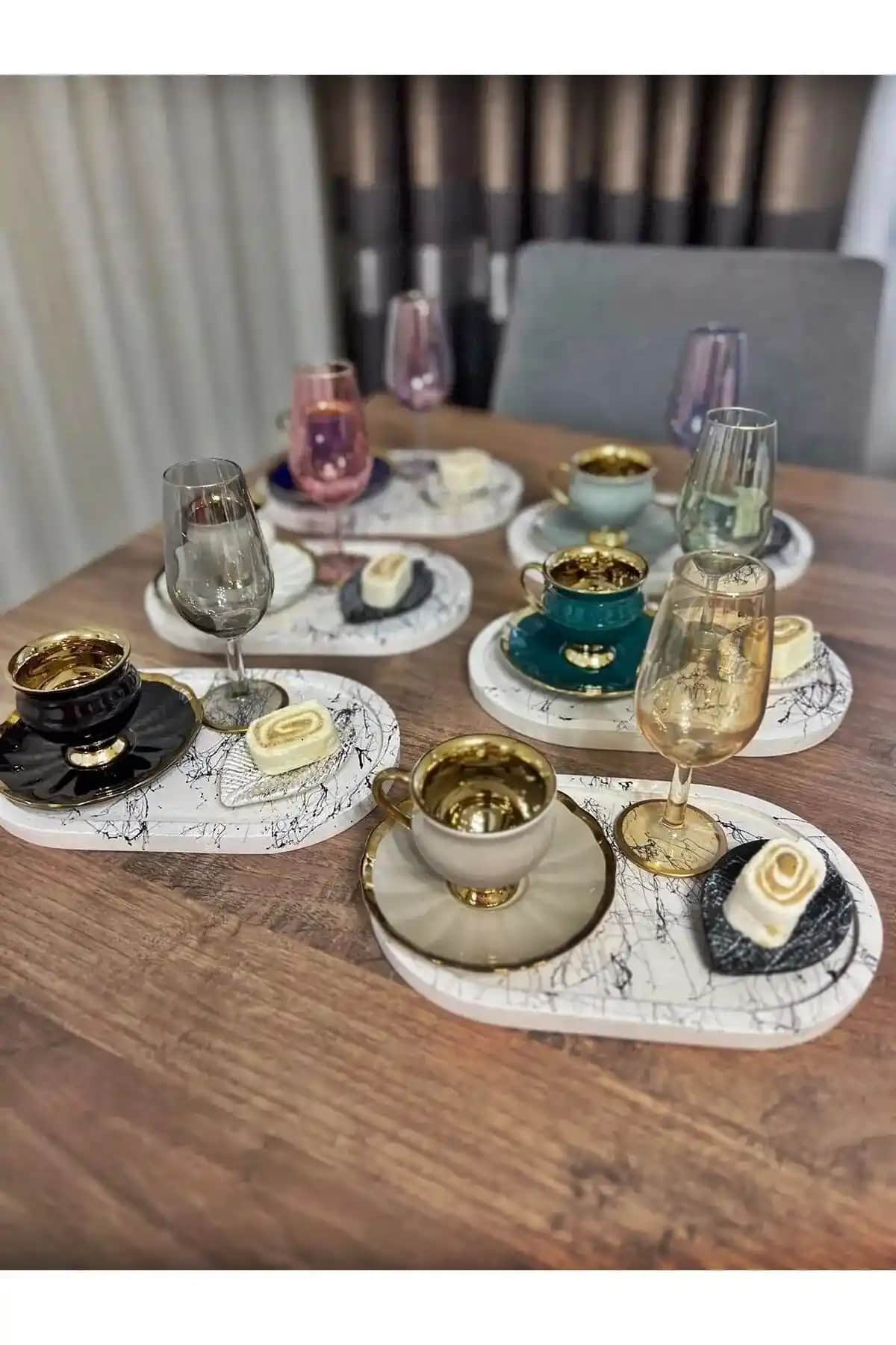 Kahve Yanı Tabağı Dekorasyon ve Mobilyada Estetik Detaylar