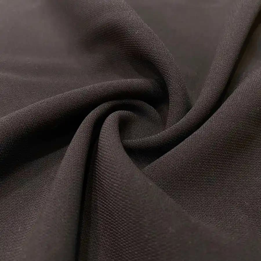 Kahverengi Kumaşların Dekorasyondaki Rolü ve Farklı Tarzlara Uygun Kullanım İtibarları