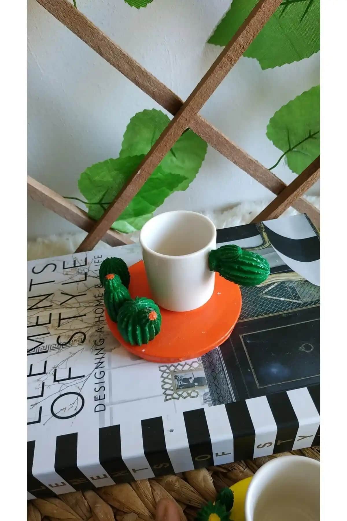 Kaktüslü Kahve Fincanlarıyla Dekorasyonda Doğal ve Şık Bir Dokunuş Yapın