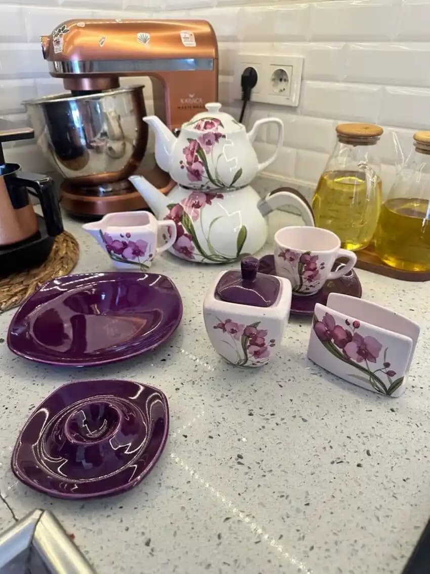 Karaca Flores Kahvaltı Takımıyla Ev Dekorasyonunuza Şıklık Katın