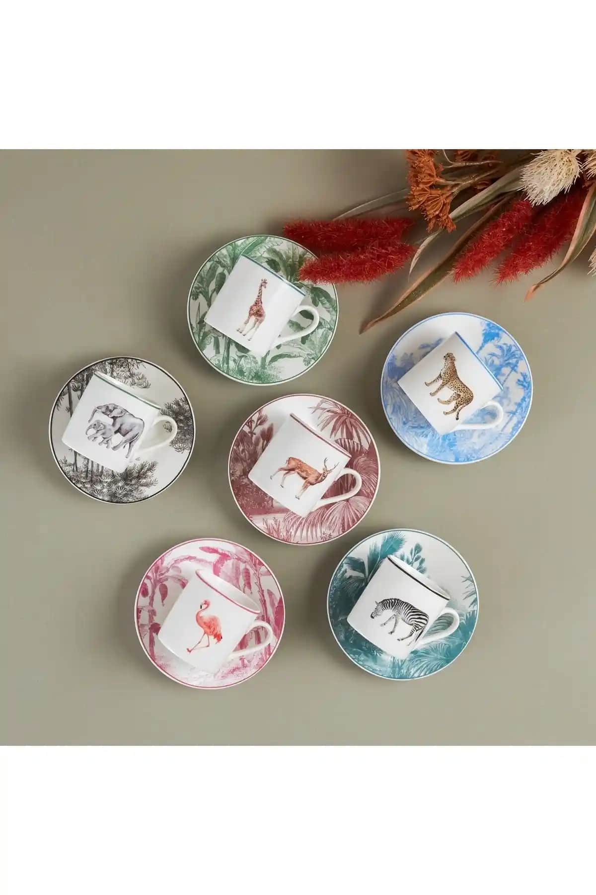 Karaca Hayvan Figürlü Fincan Takımıyla Evinize Şıklık ve Eğlence Katın