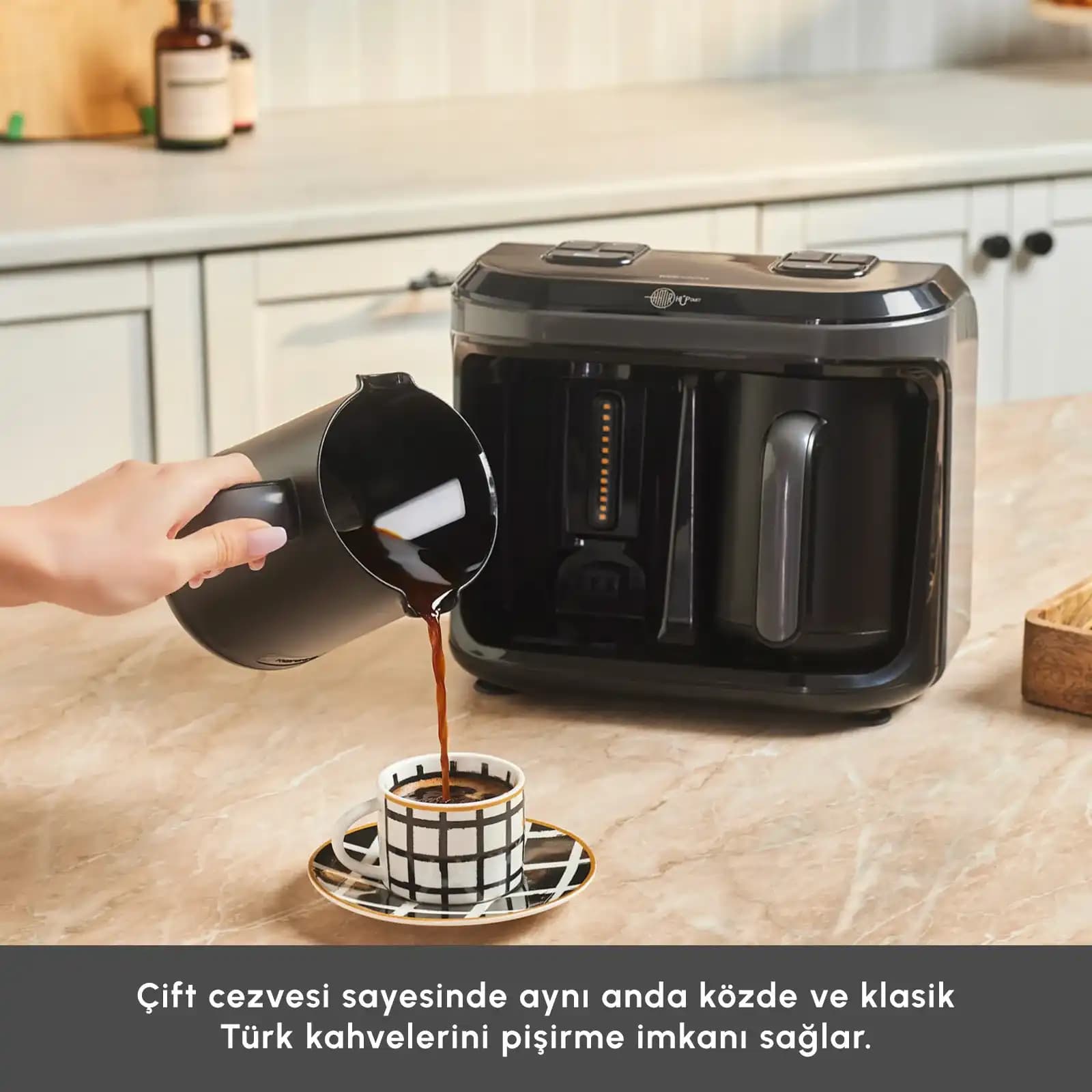 Karaca İkili Kahve Makinesi: Modern Tasarım ve Fonksiyonellik ile Kahve Keyfini Artırın