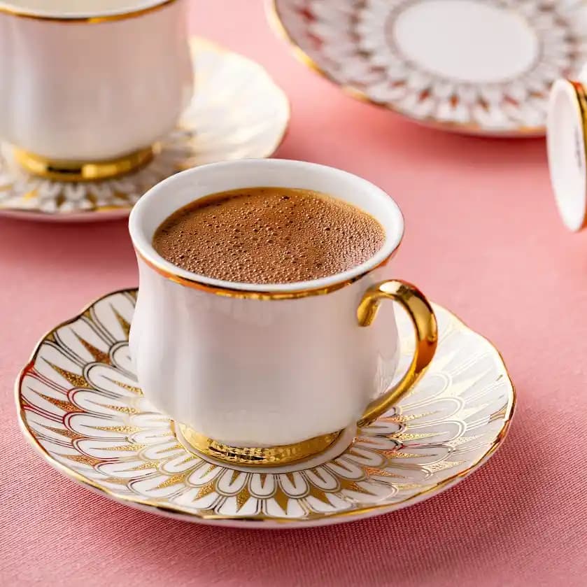 Karaca İstanbul Fincan Takımı: Şık ve Dayanıklı Seramik ve Porselen Setler