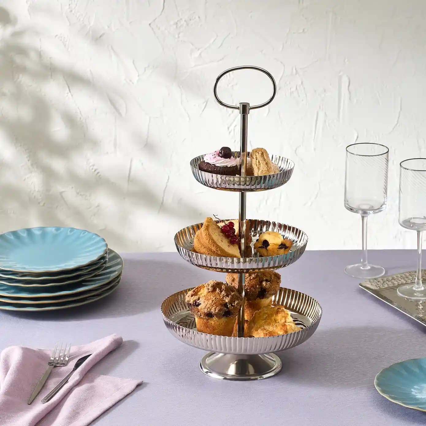 Karaca Kek Standları ile Şık ve İşlevsel Mutfak Dekorasyonu Çözümleri