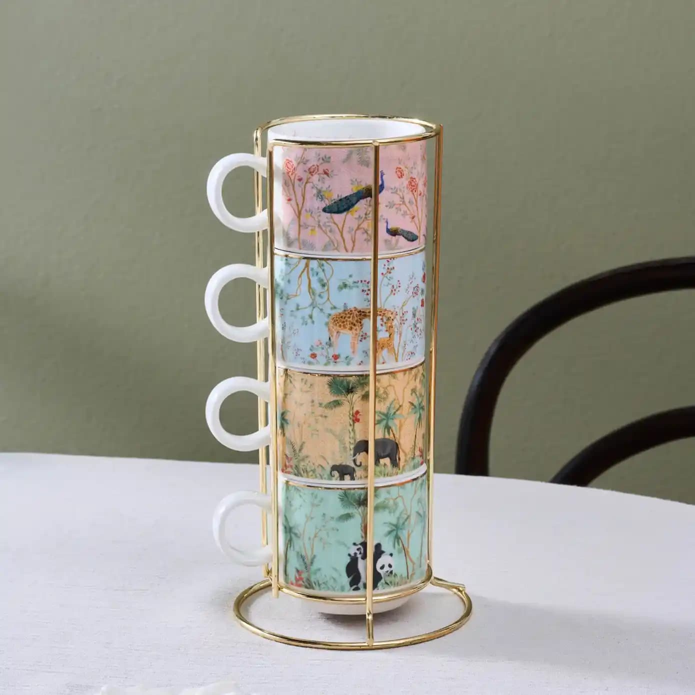 Karaca Lavinya 5 Parça Standlı Kupa Seti ile Dekorasyon ve Mobilyada Şıklık