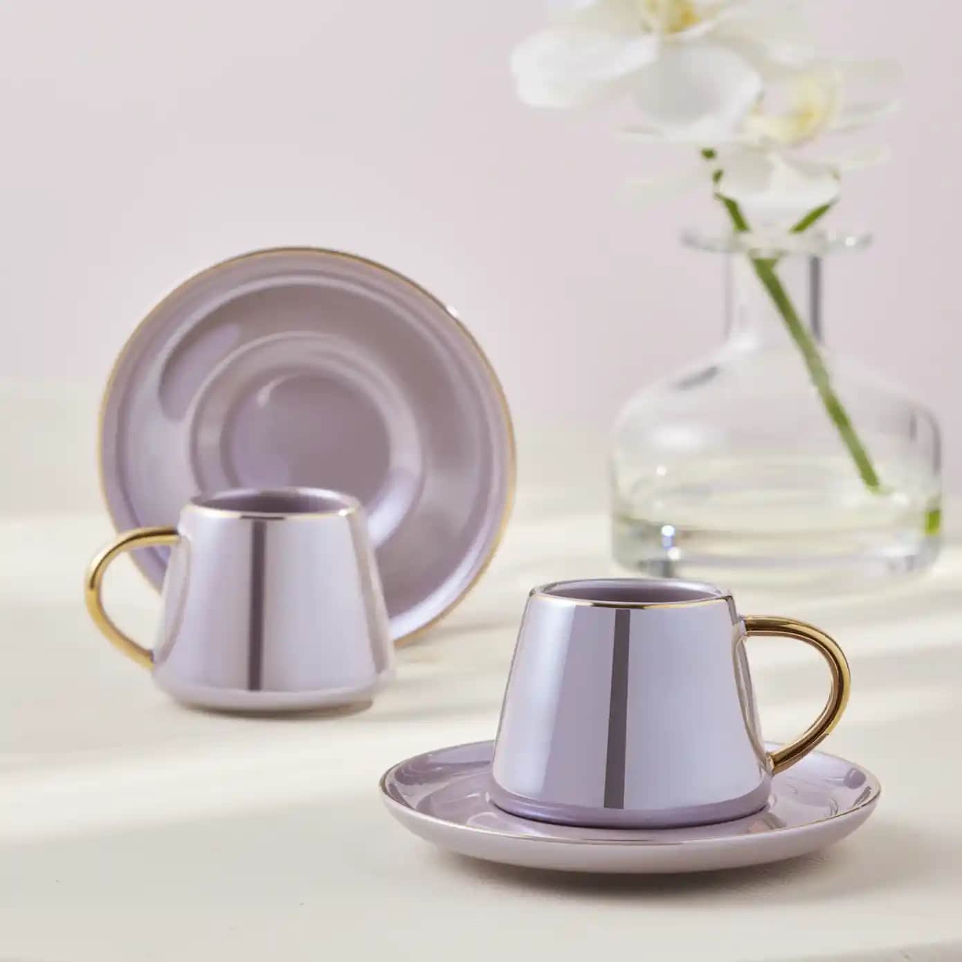 Karaca Lüster: Modern ve Klasik Dekorasyonlara Uygun Zarif Avize Seçenekleri