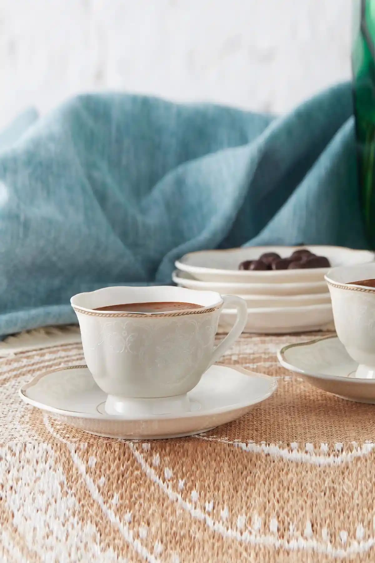 Karaca Margaret 6 Kişilik Kahve Fincan Takımı: Estetik ve Dayanıklılık Bir Arada