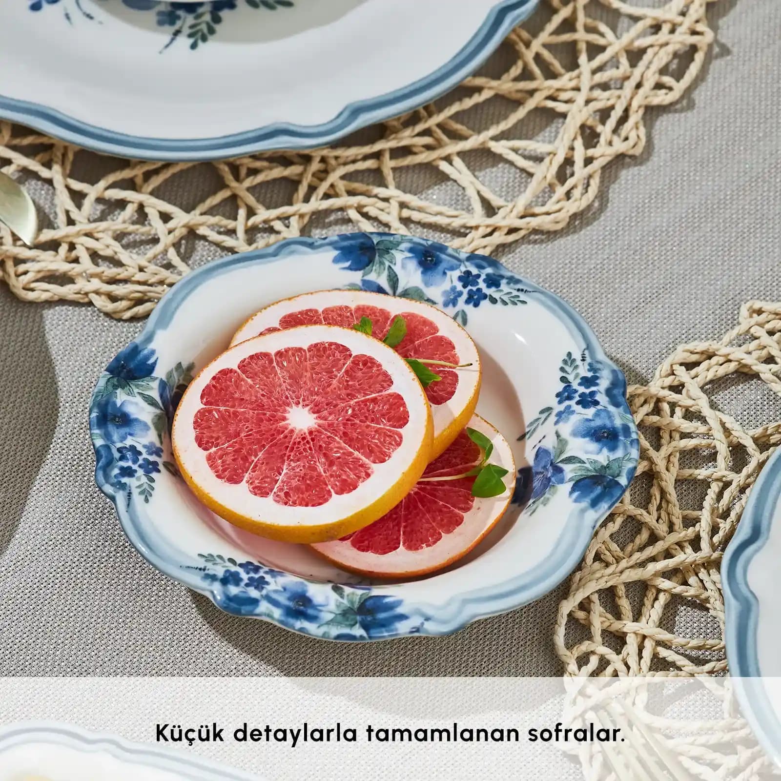Karaca Nostalji Kahvaltı Takımı ile Geleneksel Şıklık ve Güncel Konfor Sağlayan Mutfak Ürünü