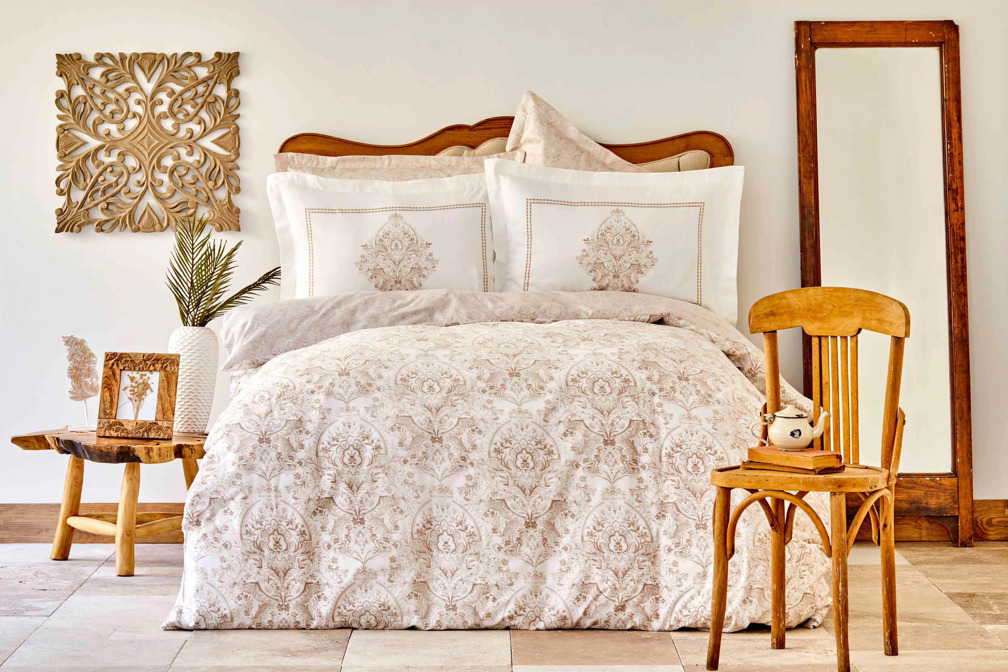 Karaca Saten Nevresim Takımıyla Yatak Odalarınıza Şıklık Katın ve Konforu Artırın