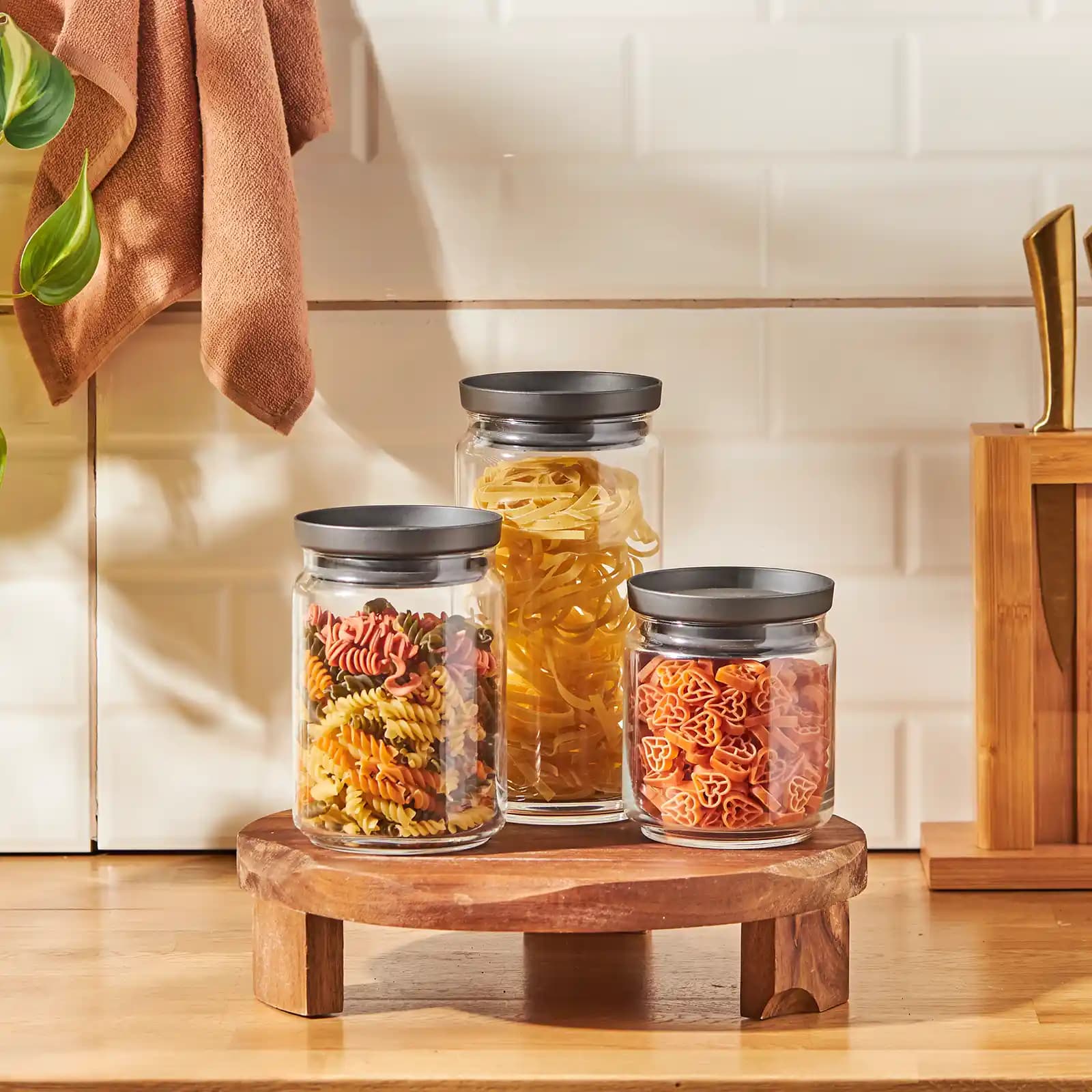 Karaca Üçlü Kavanoz Seti ile Modern ve Şık Dekorasyon Çözümleri