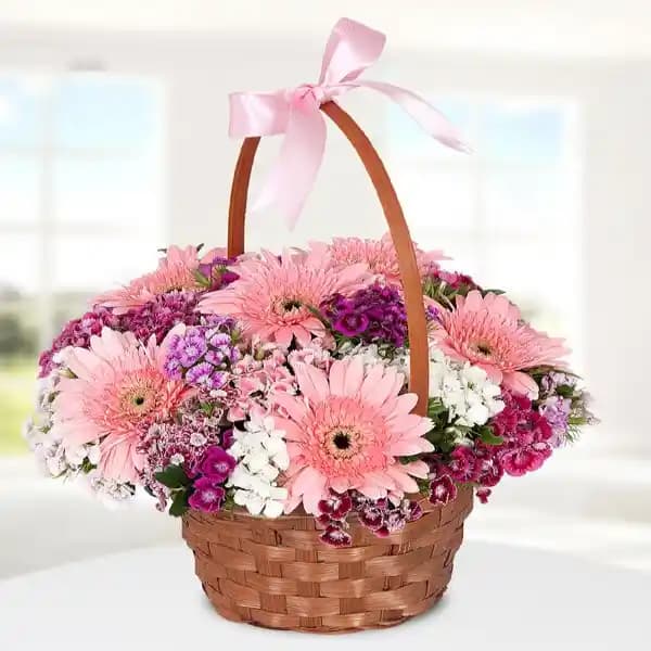 Karaman Çiçek ile Doğal ve Şık İç Mekan Dekorasyonu Rehberi