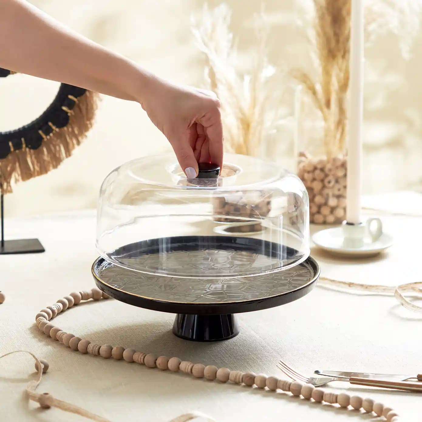 Kek Fanusu Çeşitleri ve Dekorasyon İpuçlarıyla Şık Sunumlar