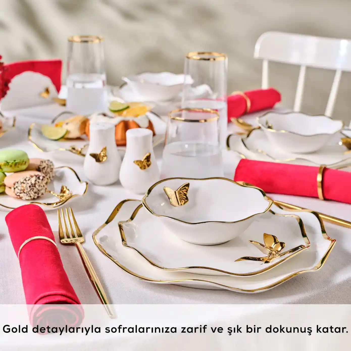 Kelebek Temalı Yemek Takımlarıyla Sofralarınıza Zarafet Katın ve Dekorasyonunuzu Geliştirin