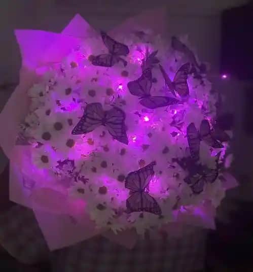 Kelebekli Çiçek Buketi Işıklı Dekorasyon Trendleri ve İlham Verici Fikirler