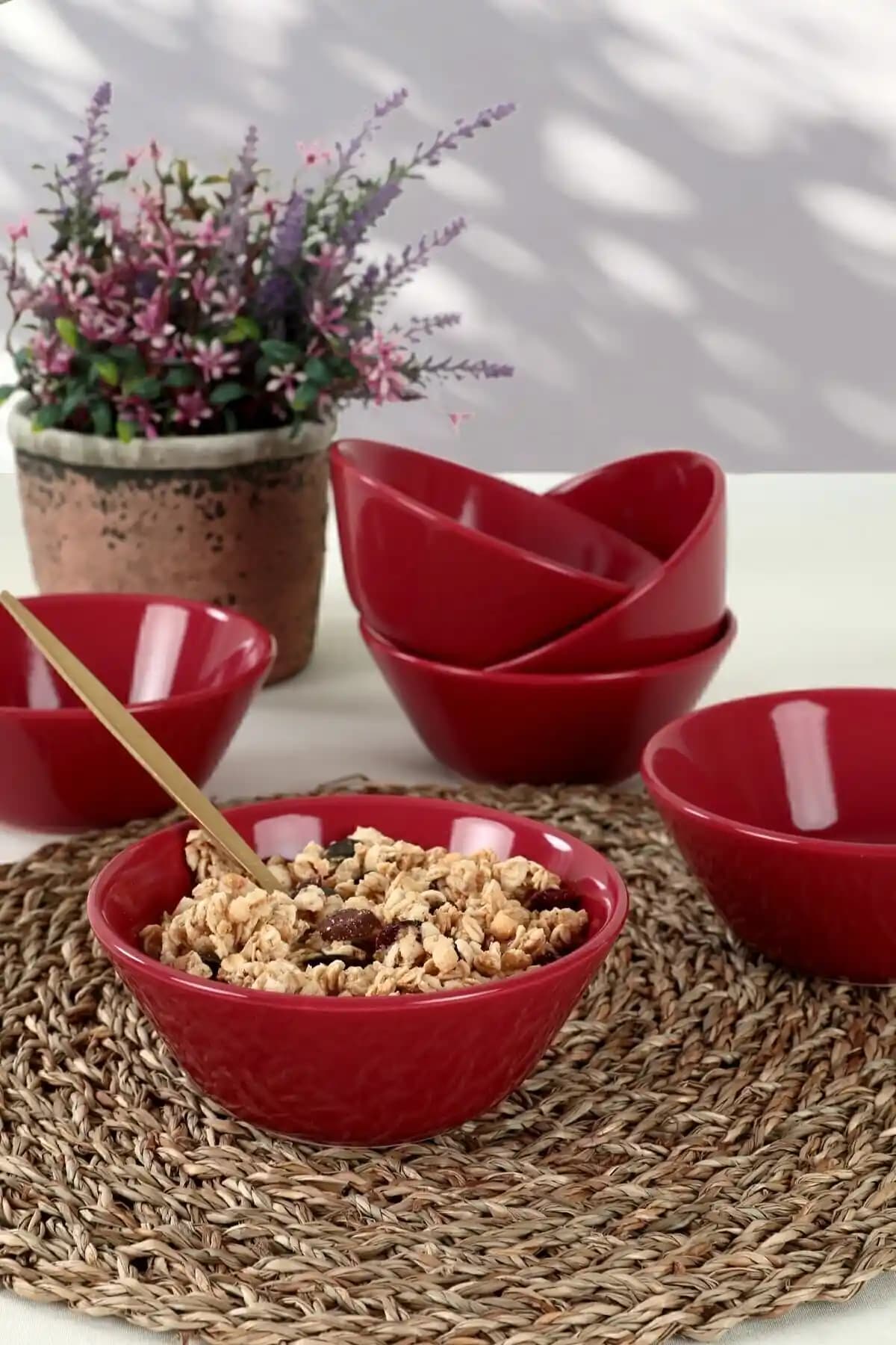 Kırmızı Kase Dekorasyon İpuçlarıyla Mekânlara Şıklık Katın