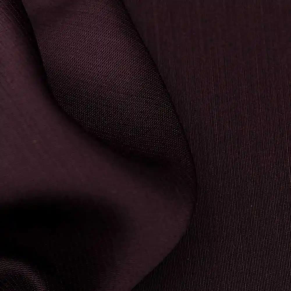 Koyu Mürdüm Rengi ile Dekorasyonda Zarafet ve Şıklık: Kullanım İpuçları ve Avantajlar