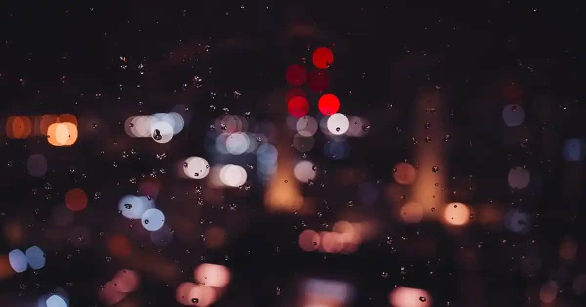 Küçük Saksı Çiçekleriyle Dekorasyonunuzu Canlandırmanın Pratik ve Şık Yolları