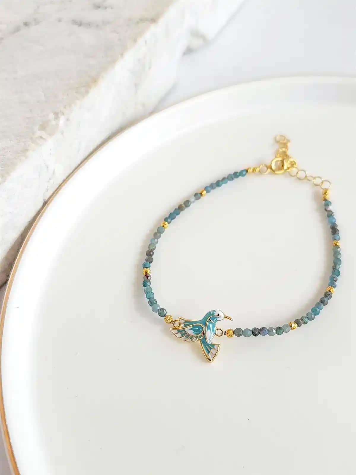 Kuş Bileklikleri ile Doğal ve Estetik İç Mekan Dekorasyonu Fikirleri