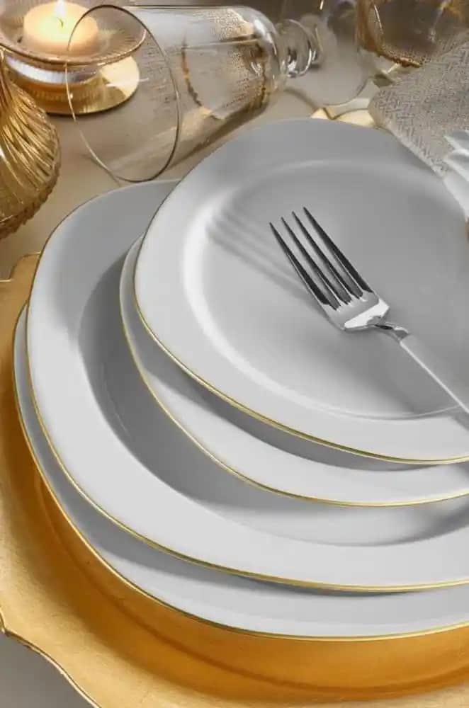 Kütahya Porselen Tetra Yemek Takımı ile Şıklık ve Fonksiyonellik Bir Arada